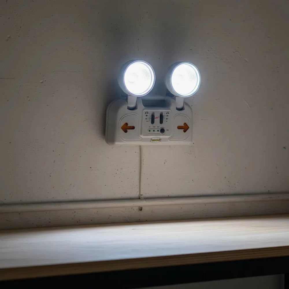 Lámpara De Emergencia Led Blanco